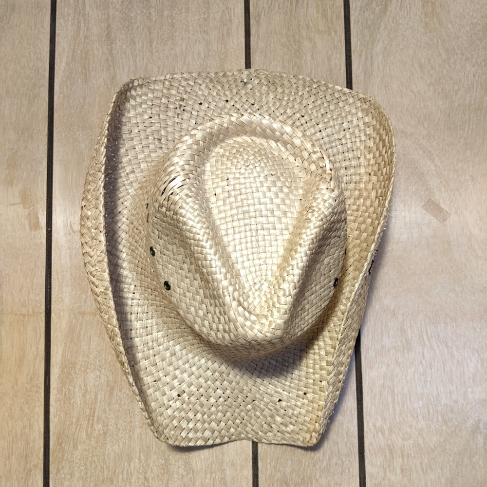Straw Hat 3